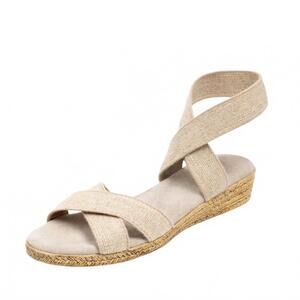 NEW CHARLESTON SHOE CO. women's amelia sandal in linen